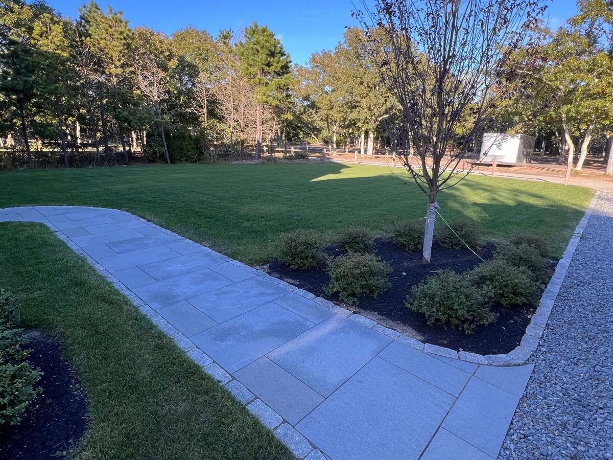 Cobblestone driveway edging on Martha's Vineyard